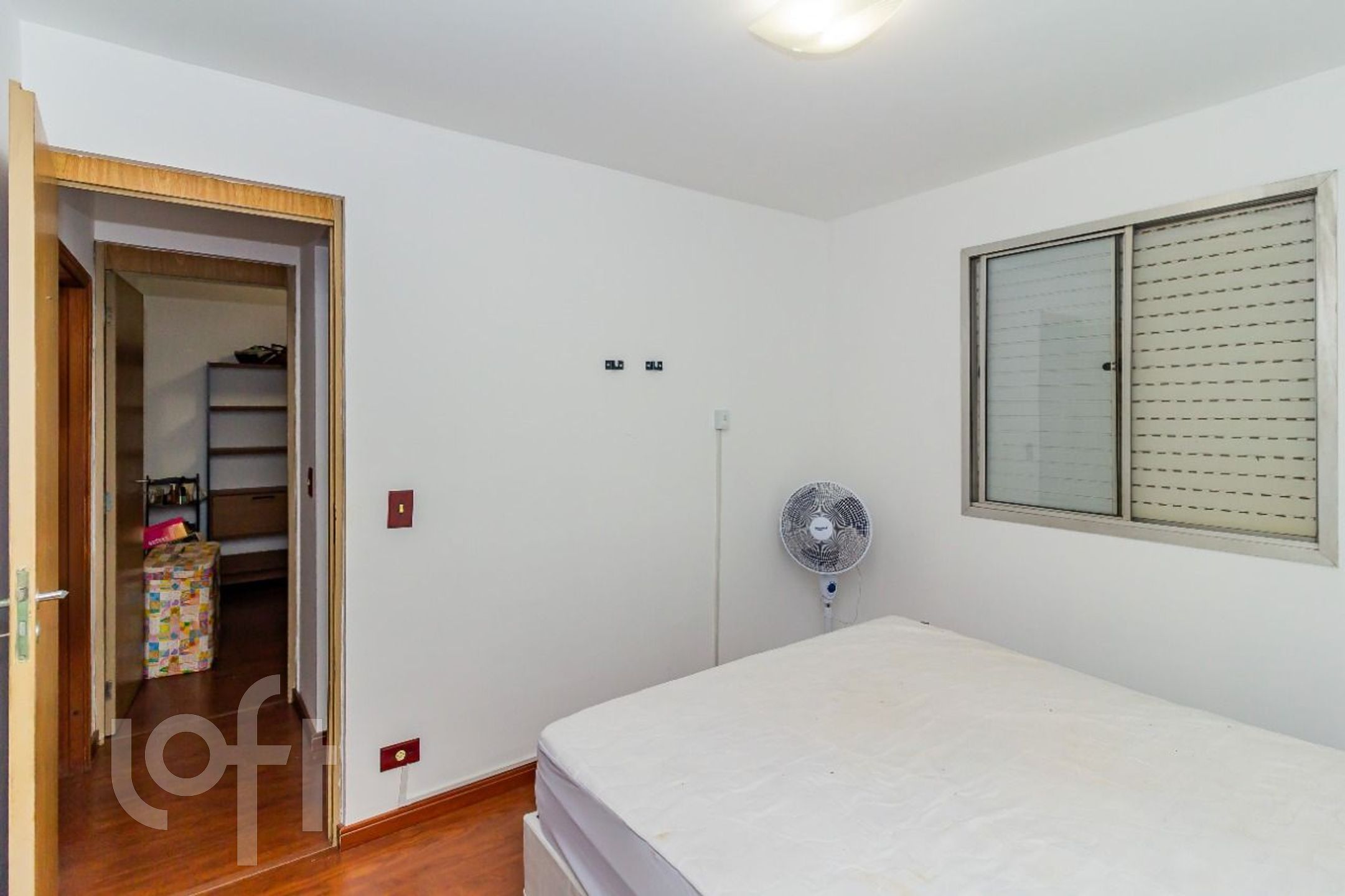 Apartamento à venda com 2 quartos, 63m² - Foto 11