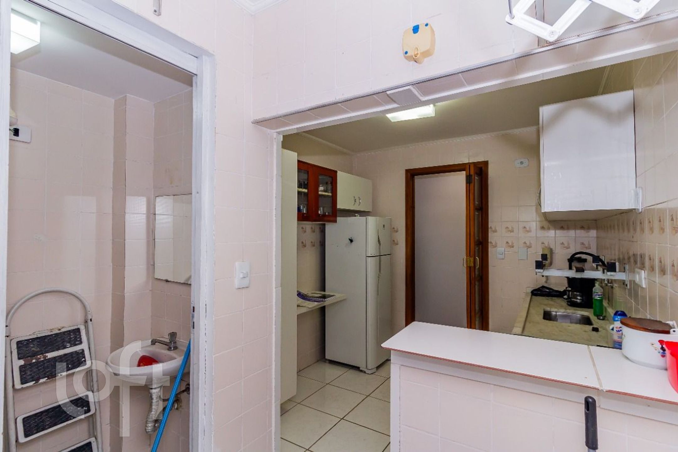 Apartamento à venda com 2 quartos, 63m² - Foto 27