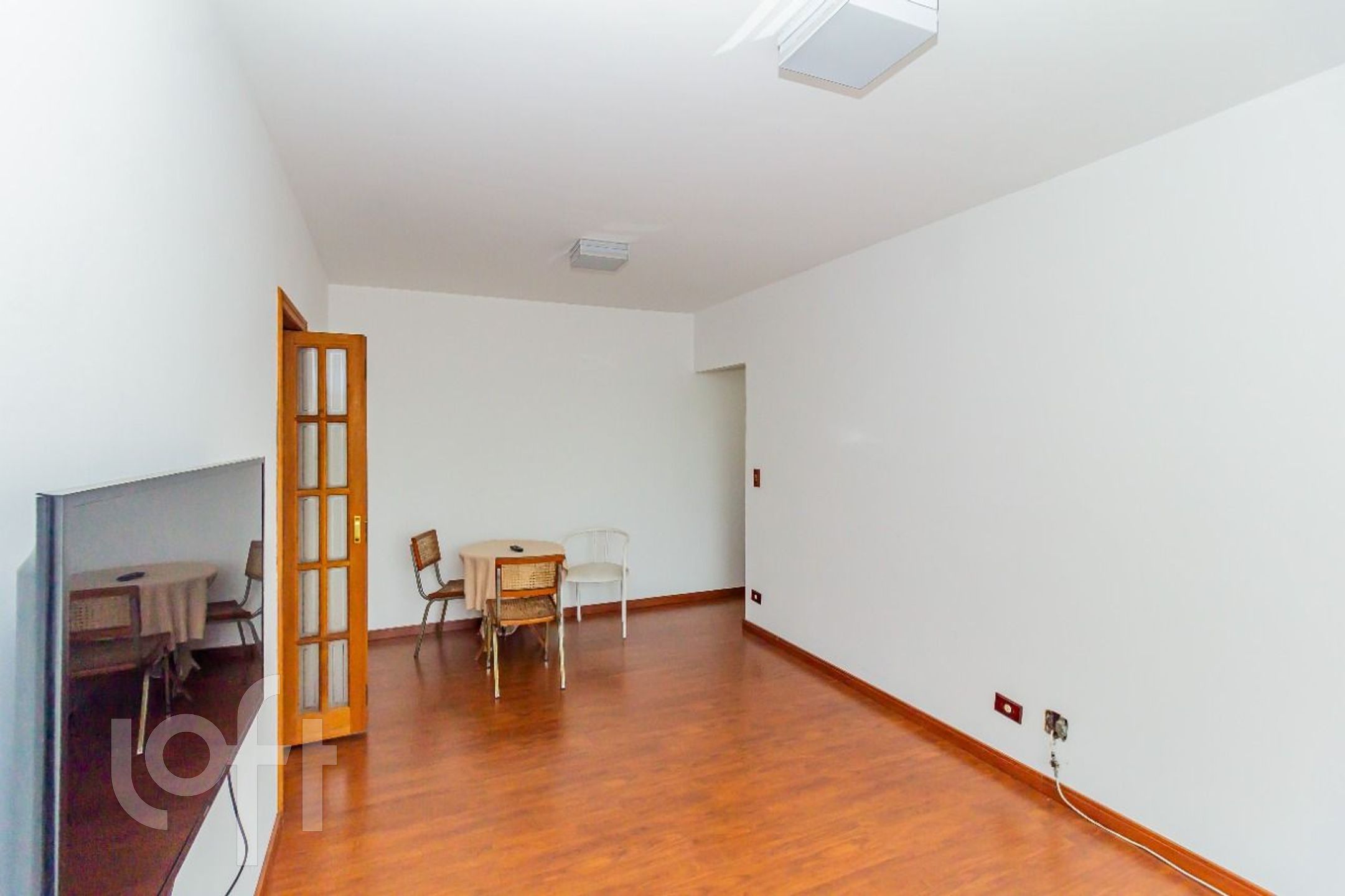 Apartamento à venda com 2 quartos, 63m² - Foto 3