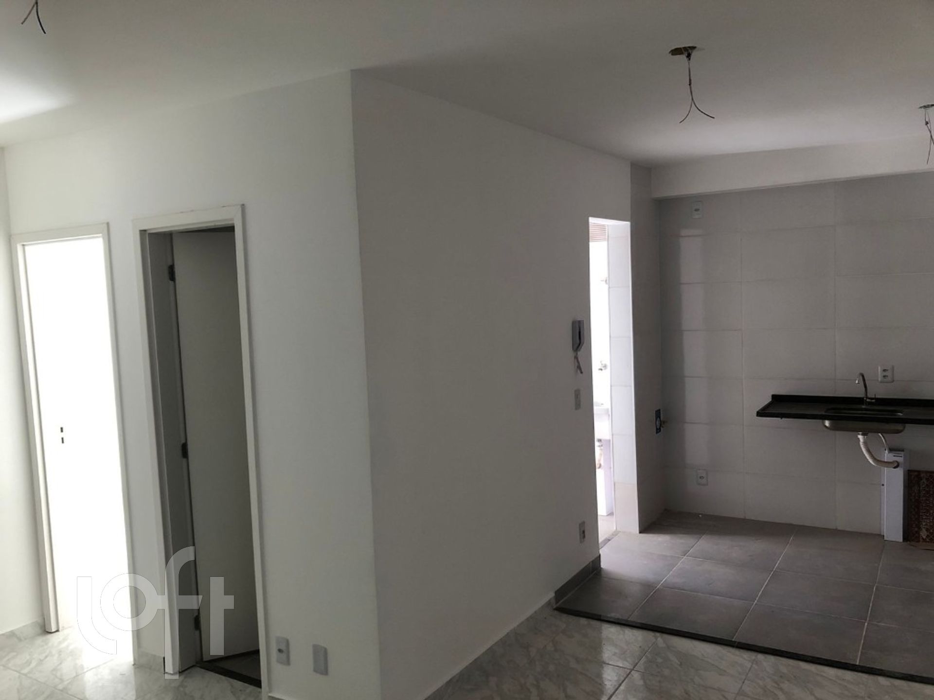 Apartamento à venda com 2 quartos, 44m² - Foto 1