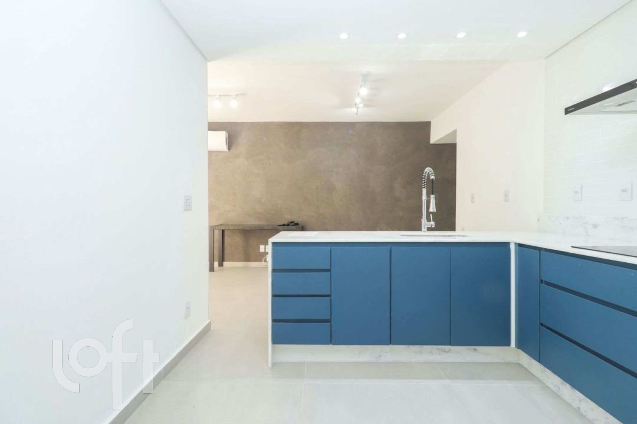 Apartamento à venda com 1 quarto, 69m² - Foto 10