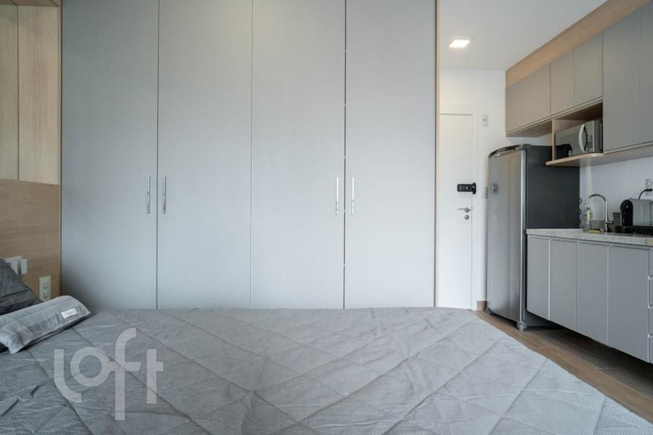 Apartamento à venda com 1 quarto, 32m² - Foto 9