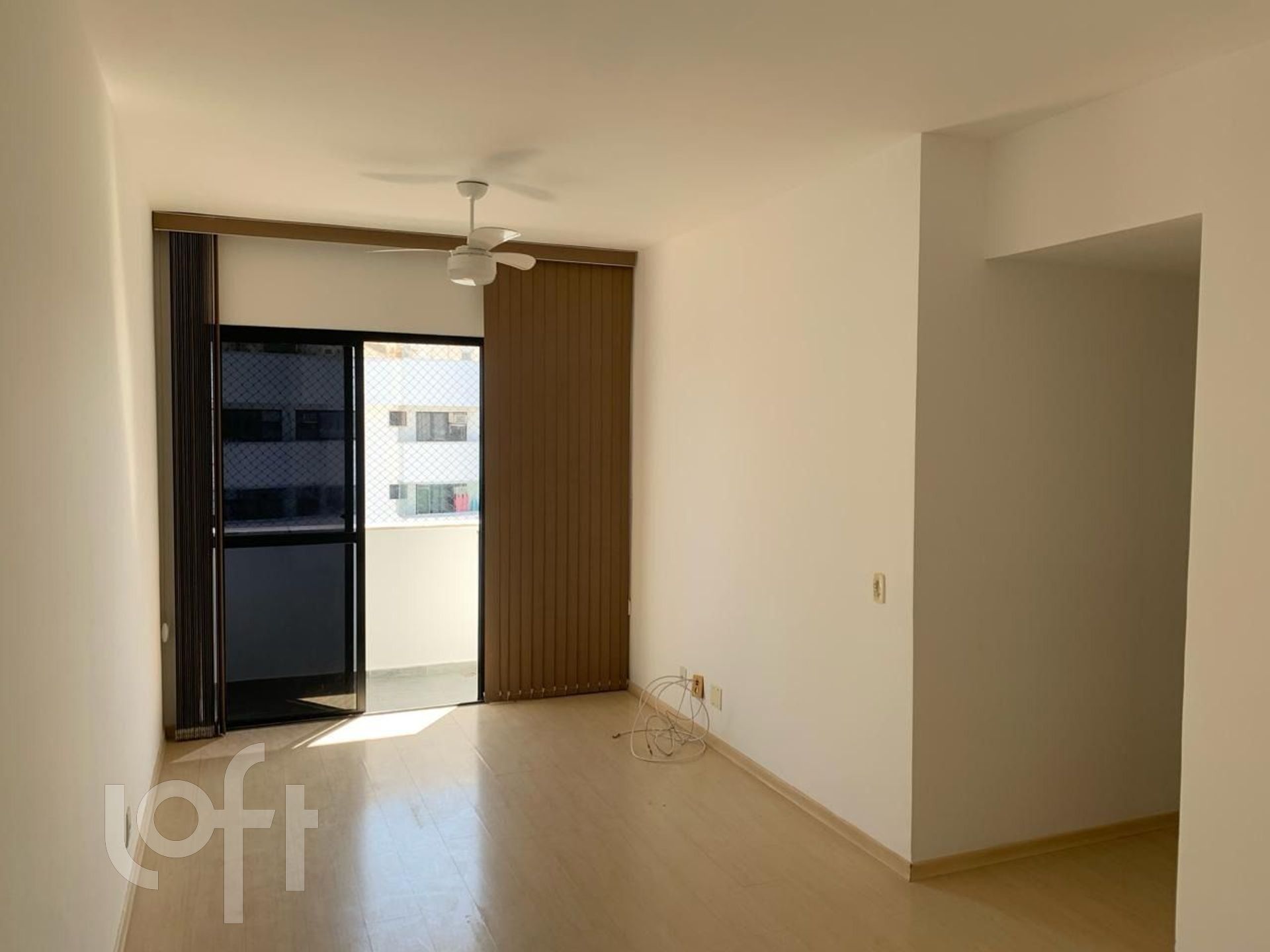 Apartamento à venda com 3 quartos, 80m² - Foto 1