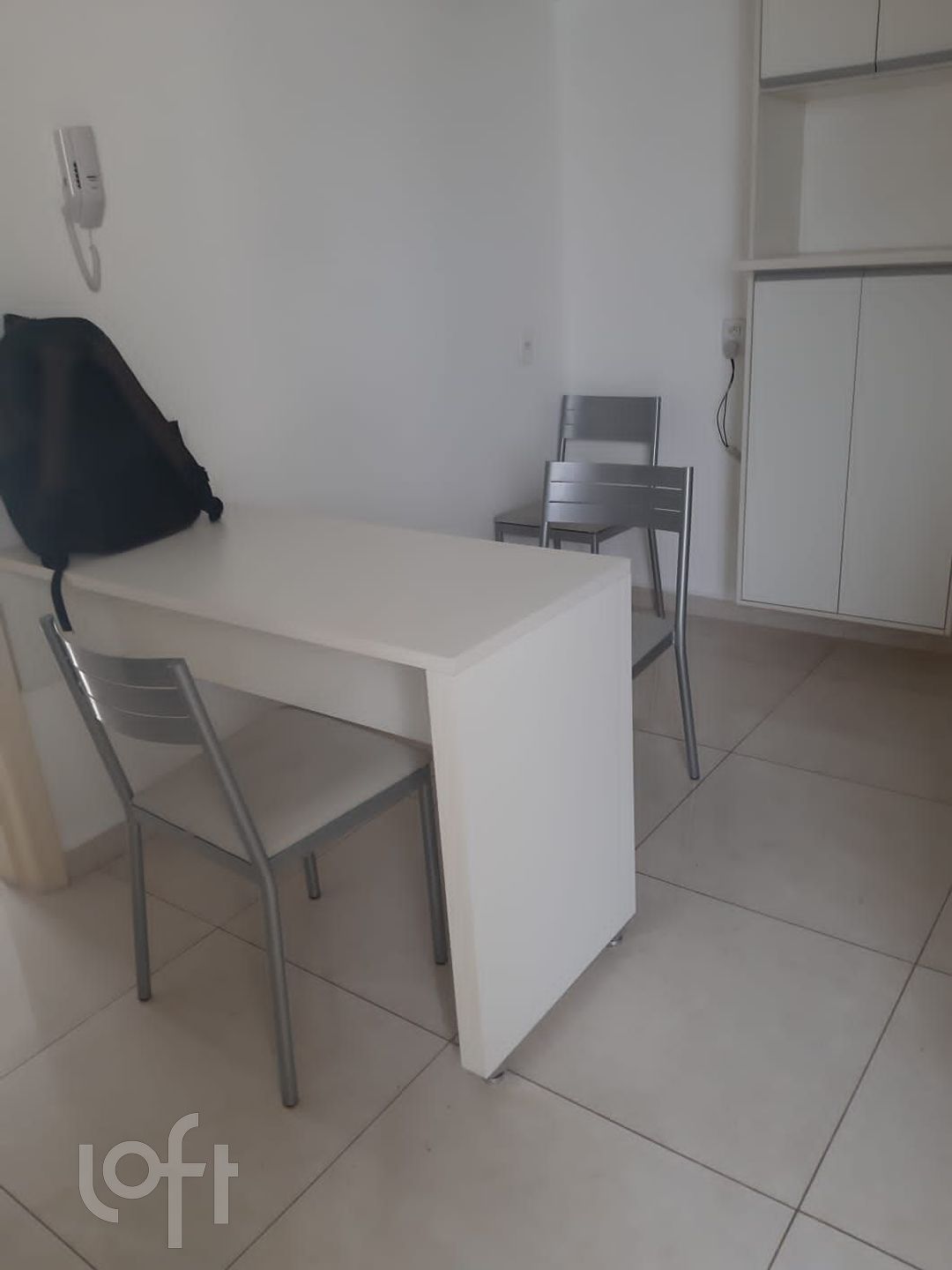 Apartamento à venda com 3 quartos, 80m² - Foto 2