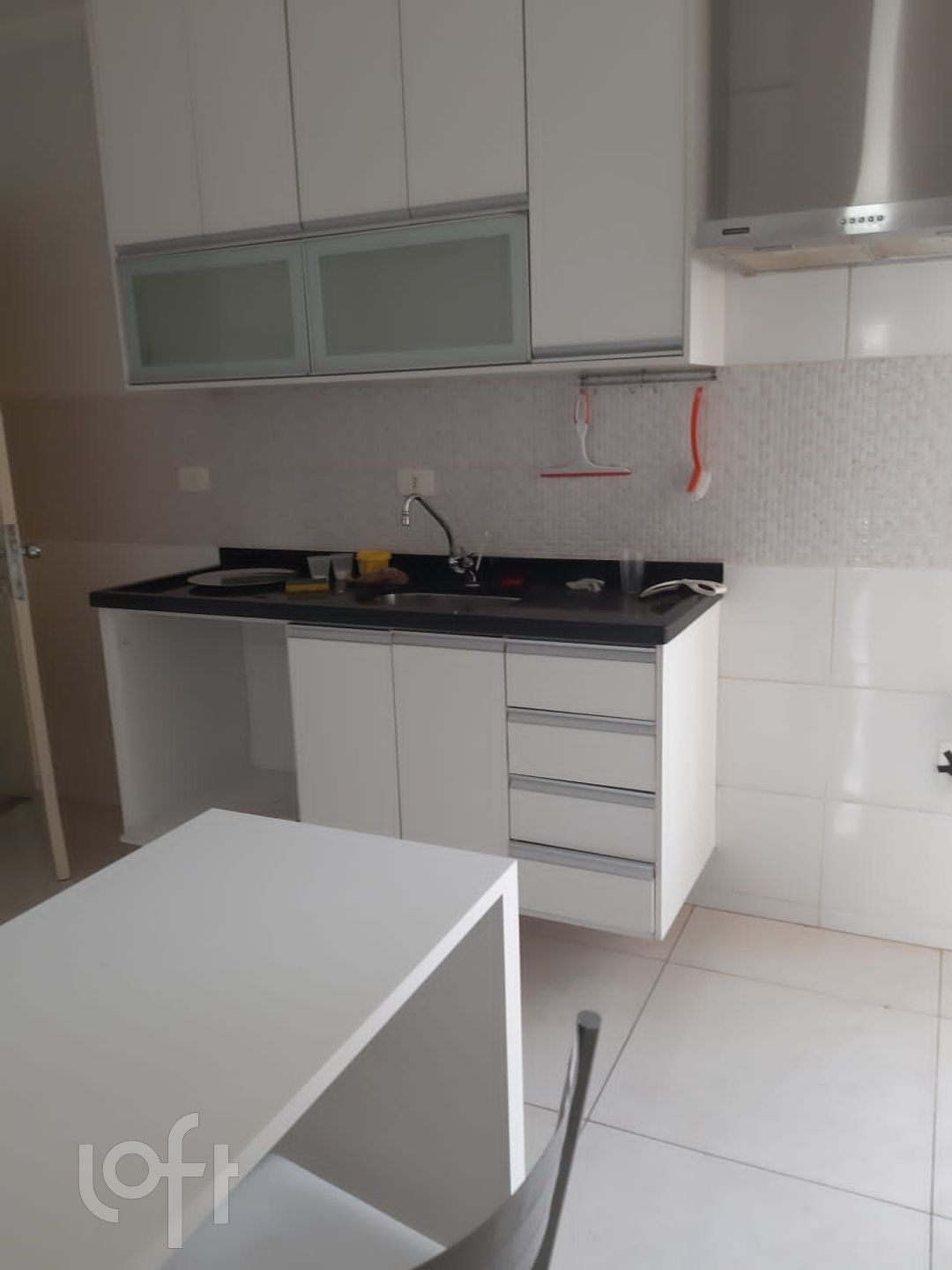 Apartamento à venda com 3 quartos, 80m² - Foto 3