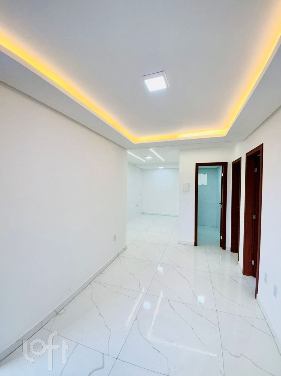 Apartamento à venda em Ingleses com 60 m², 1 quarto, 1 vaga