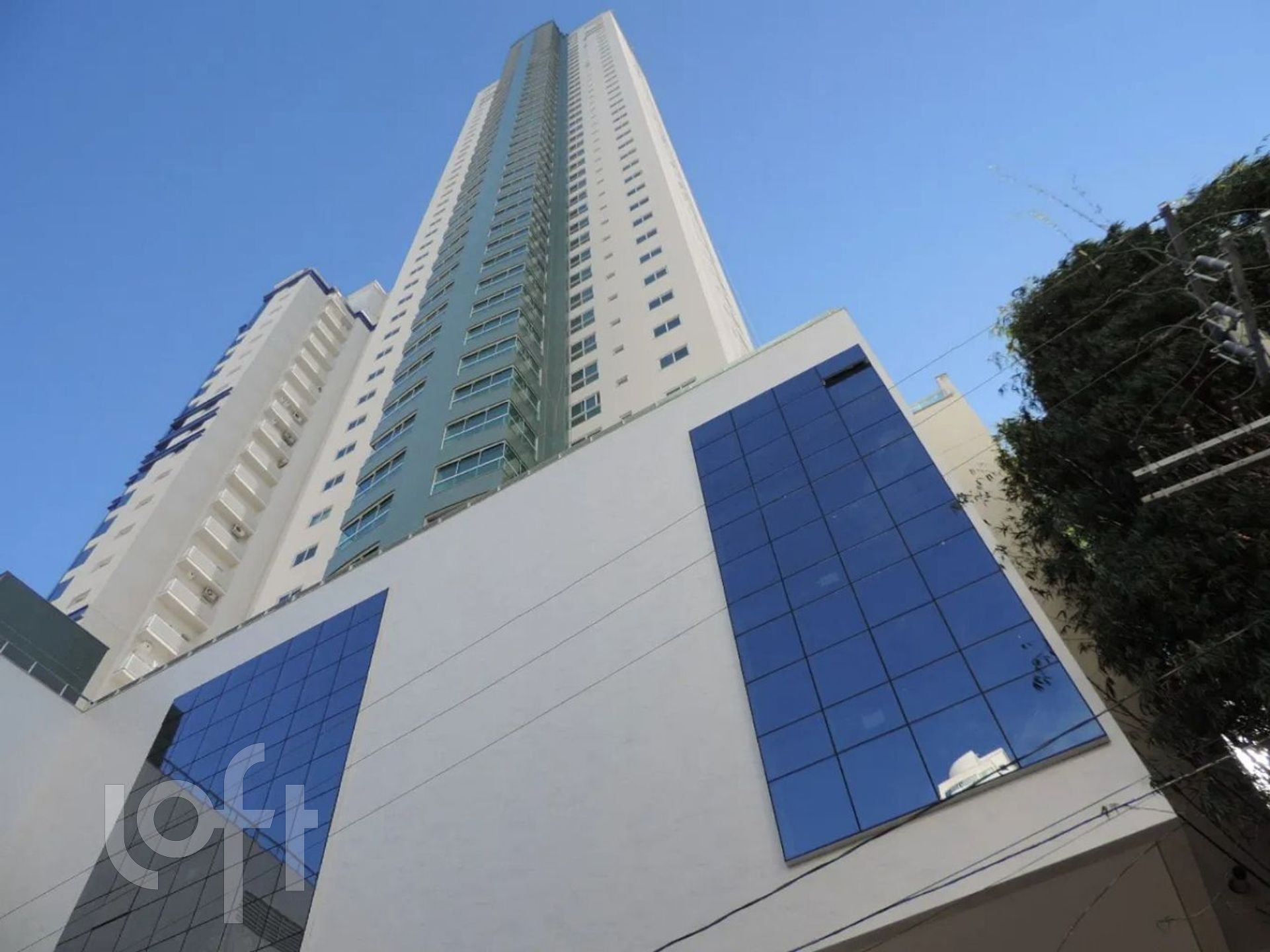 Apartamentos com 133m², 4 quartos, 4 suítes, 2 garagens, no bairro Pioneiros em Balneário Camboriú