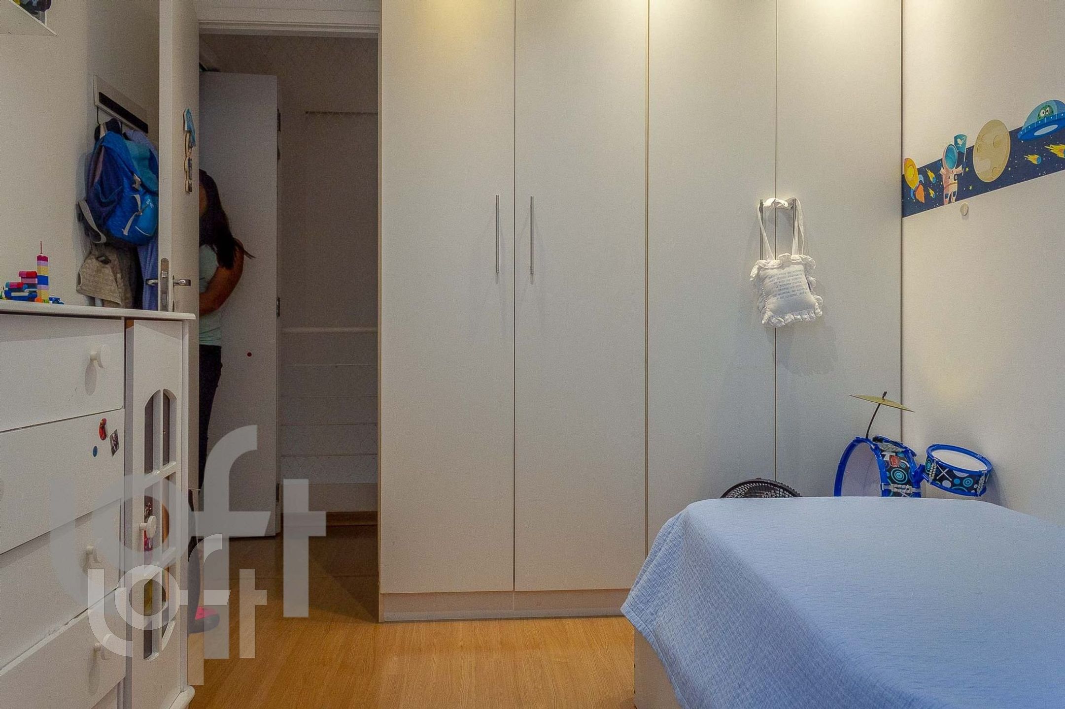 Apartamento à venda com 2 quartos, 76m² - Foto 3