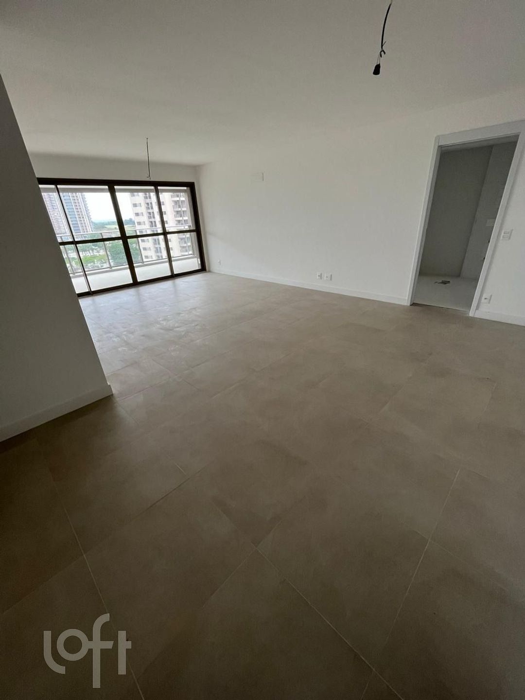 Apartamento à venda com 4 quartos, 184m² - Foto 3