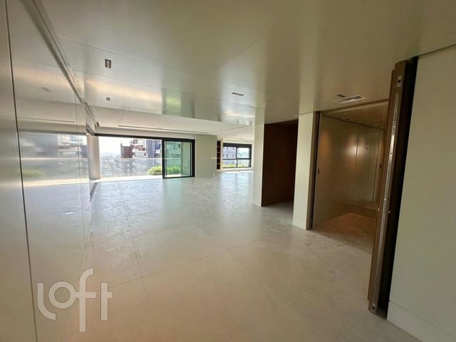 Apartamento com 297m², 3 dormitórios, 3 suítes, 4 vagas, Bela Vista em Porto Alegre