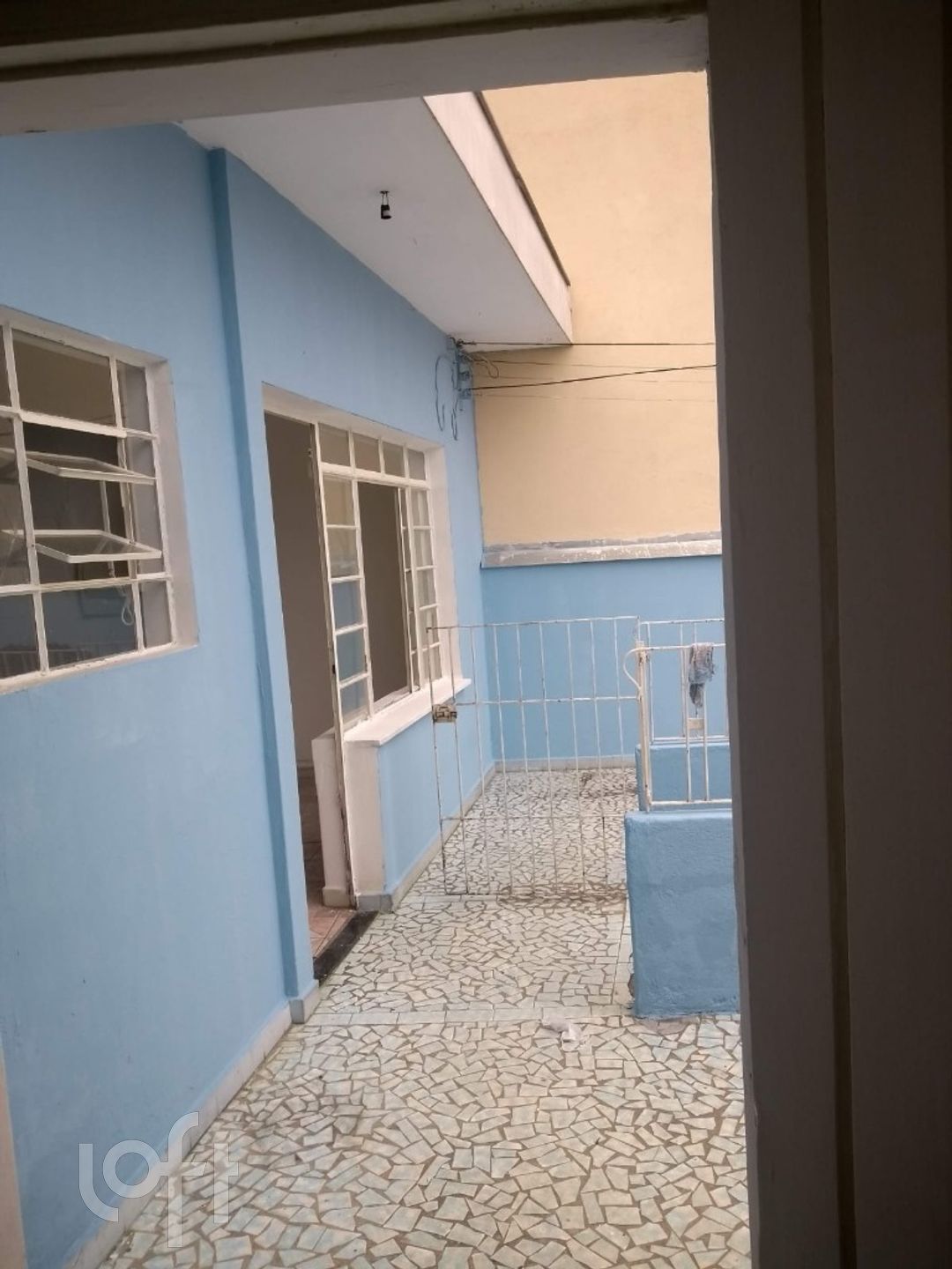 Casa à venda com 2 quartos, 283m² - Foto 1