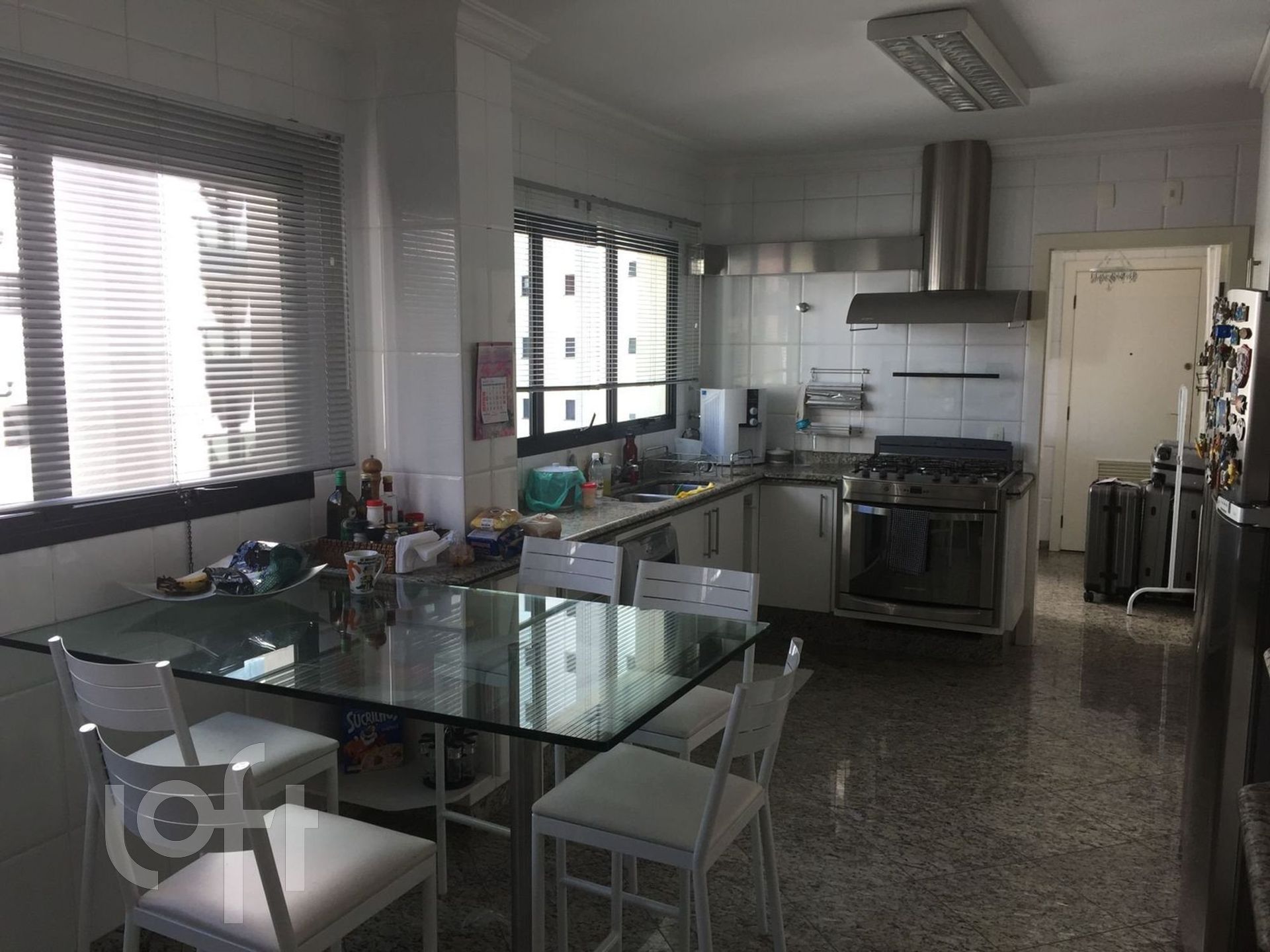 Apartamento à venda com 3 quartos, 230m² - Foto 11