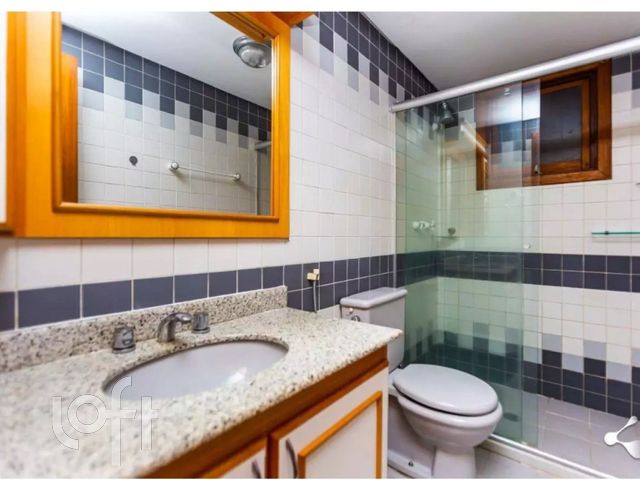 Apartamento com 152m², 3 dormitórios, 1 suíte, 2 vagas, Menino Deus em Porto Alegre