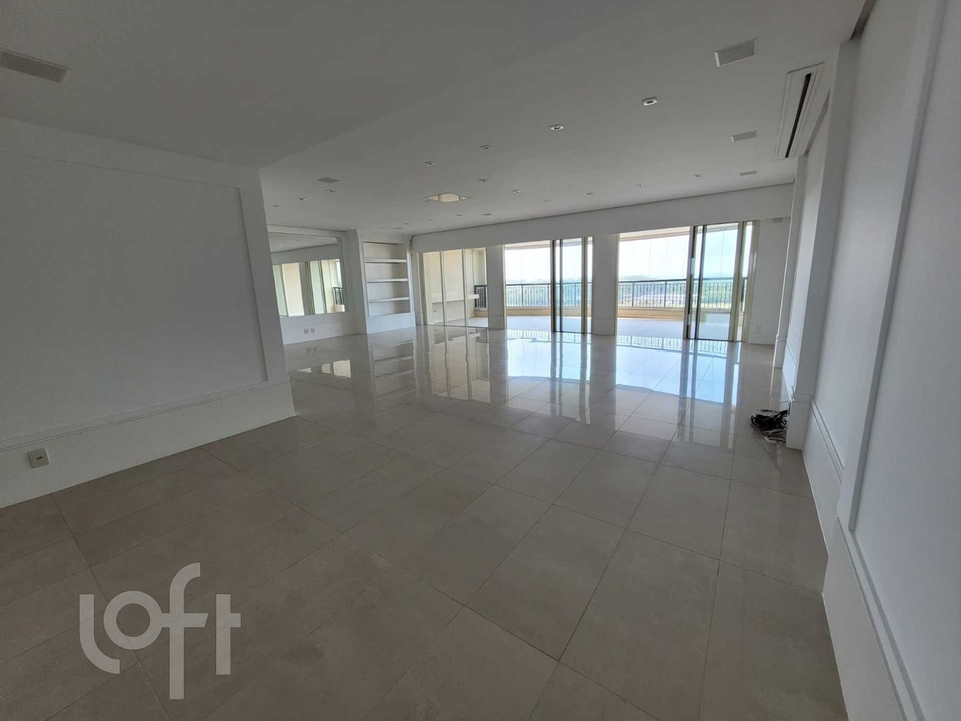 Apartamento à venda em Barra da Tijuca com 435 m², 5 quartos, 5 suítes, 4 vagas