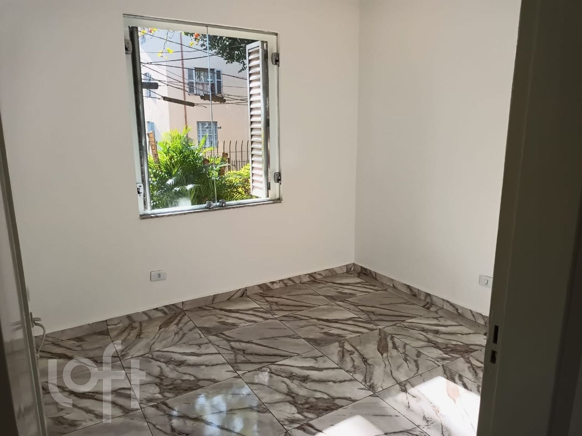 Apartamento à venda com 3 quartos, 93m² - Foto 4