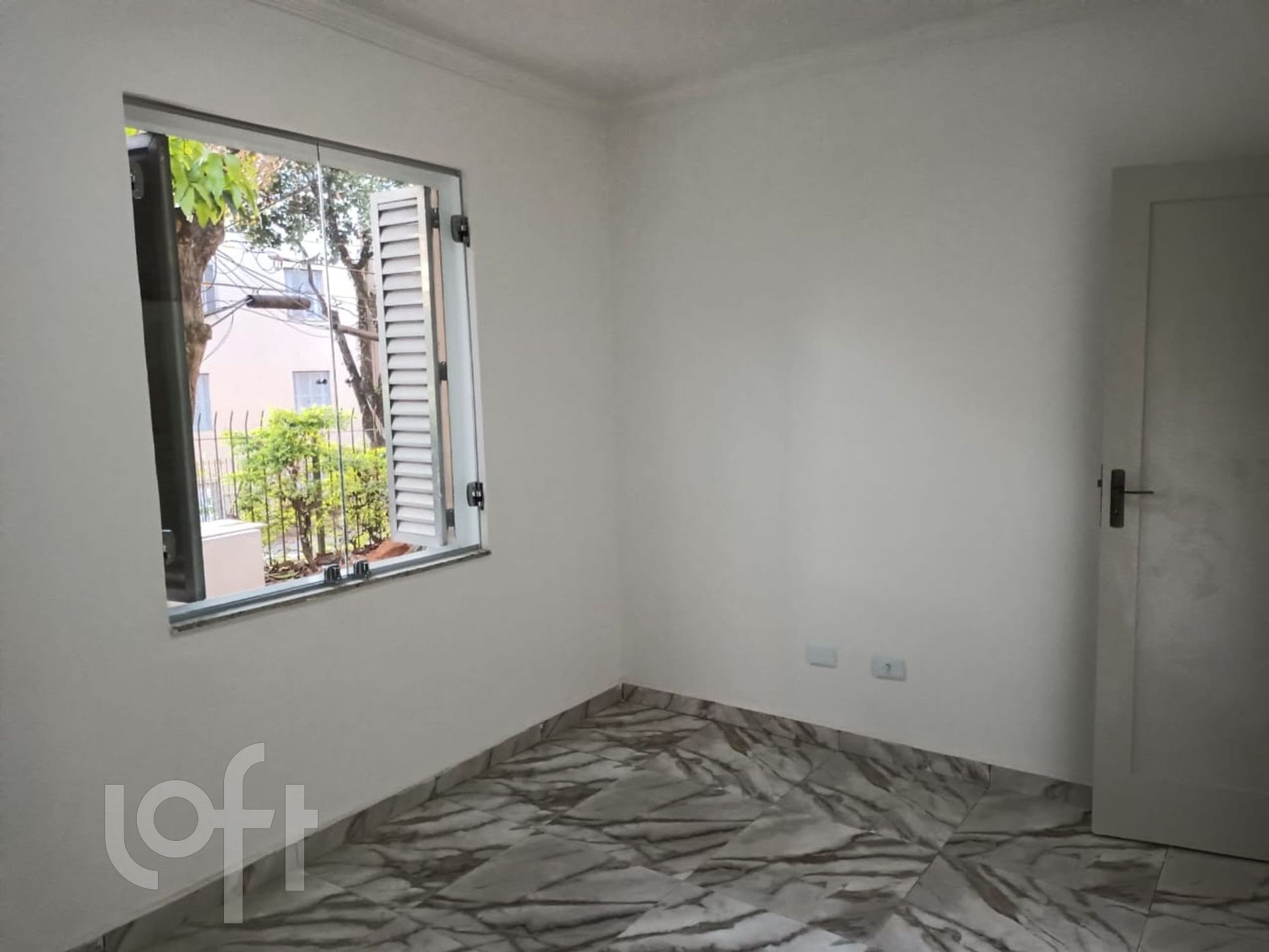 Apartamento à venda com 3 quartos, 93m² - Foto 3