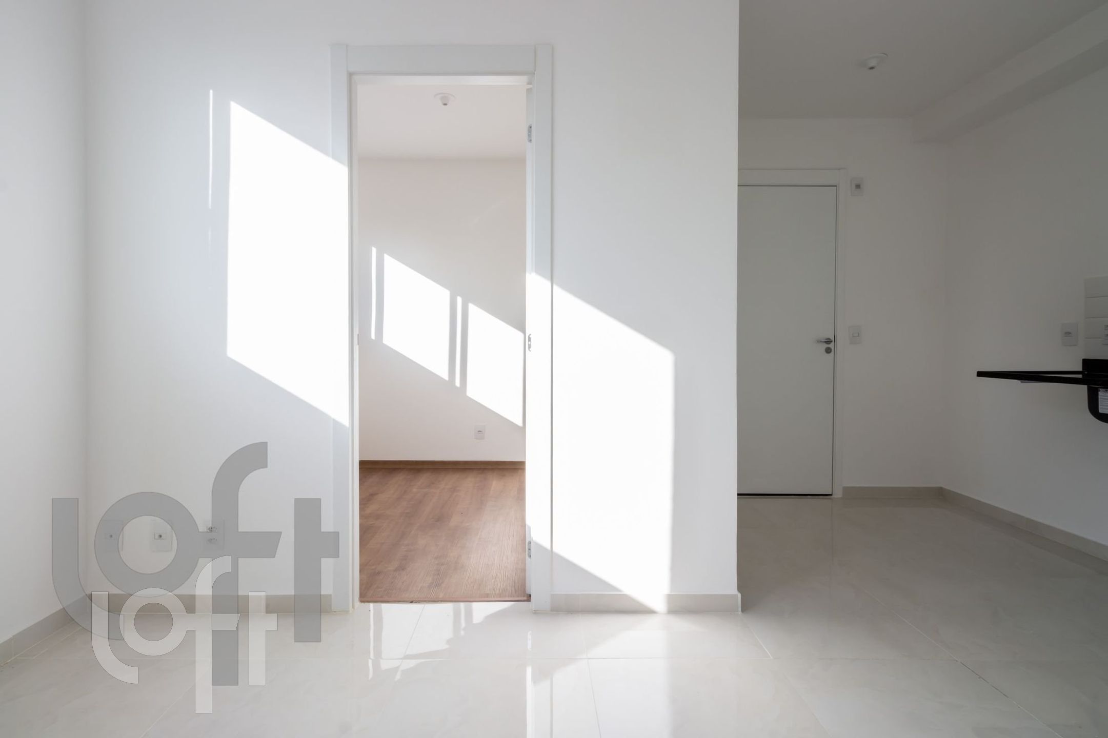 Apartamento à venda com 2 quartos, 37m² - Foto 19