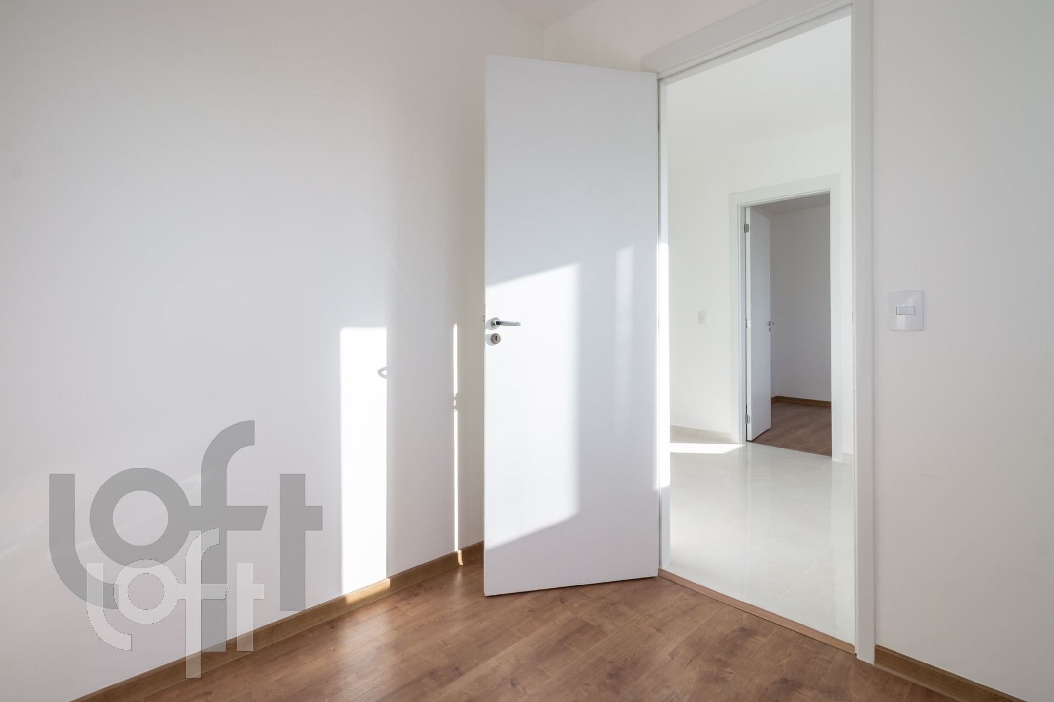 Apartamento à venda com 2 quartos, 37m² - Foto 11