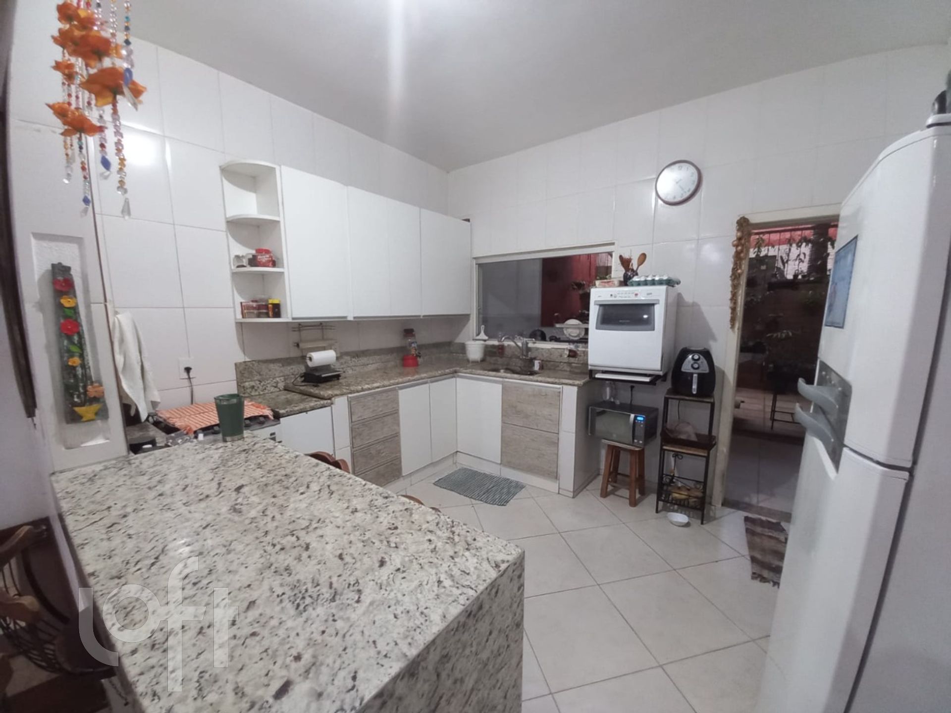 Casa à venda com 5 quartos, 270m² - Foto 17