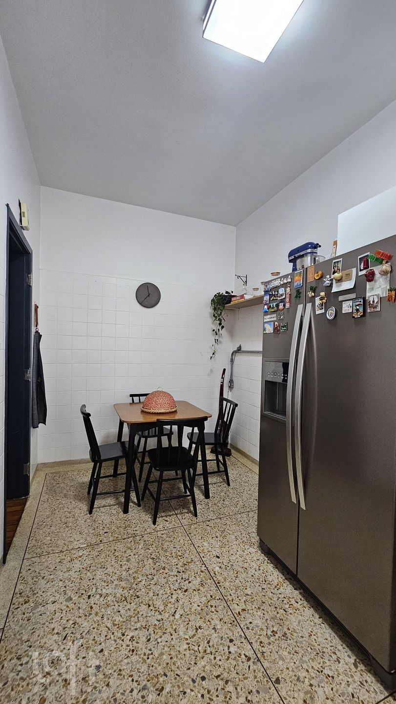 Apartamento à venda com 2 quartos, 108m² - Foto 8