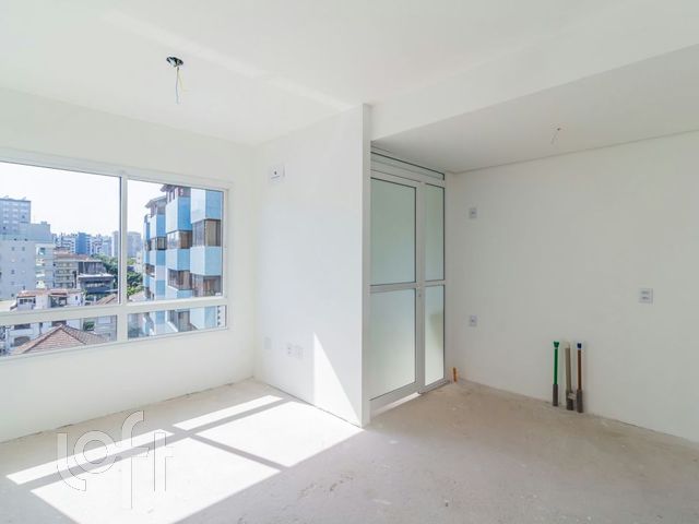 Apartamento com 43m², 1 dormitório, 1 suíte, 1 vaga, Floresta em Porto Alegre