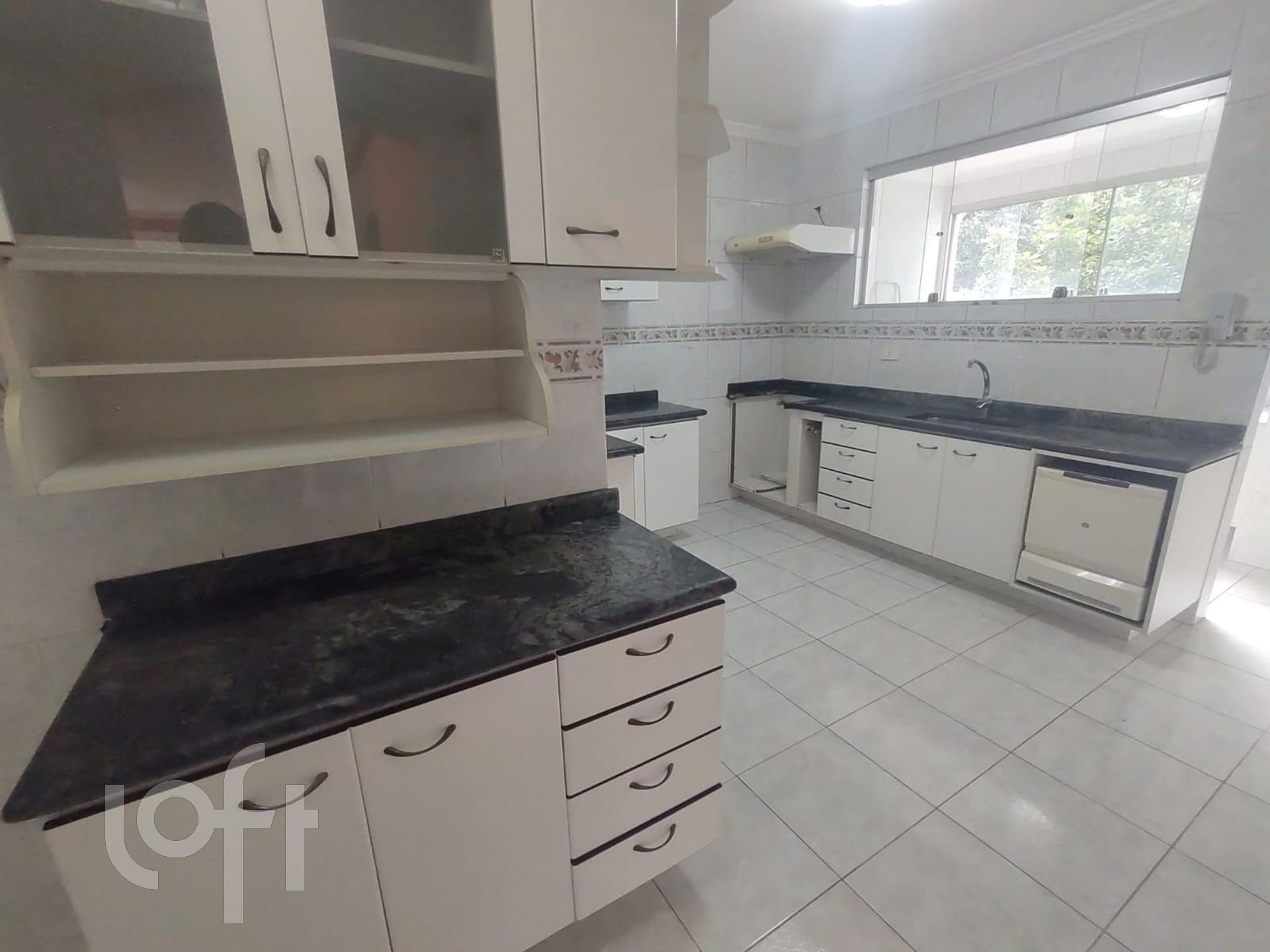 Apartamento à venda com 3 quartos, 94m² - Foto 14