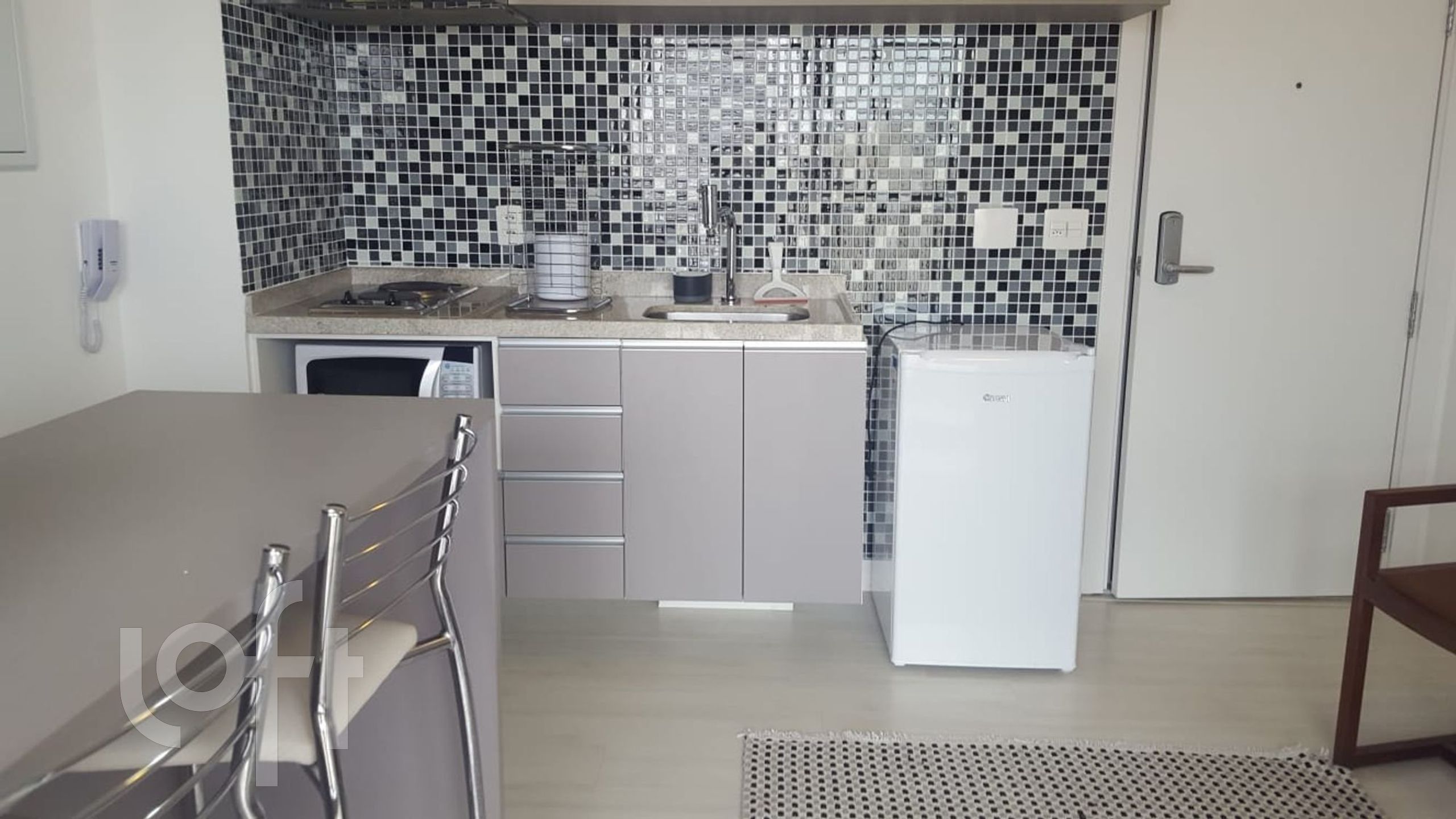 Apartamento à venda com 1 quarto, 33m² - Foto 4