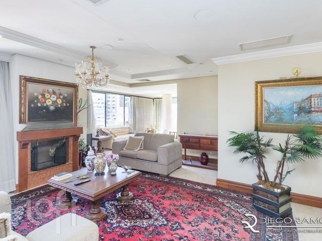 Apartamento com 415m², 3 dormitórios, 3 suítes, 4 vagas, Bela Vista em Porto Alegre