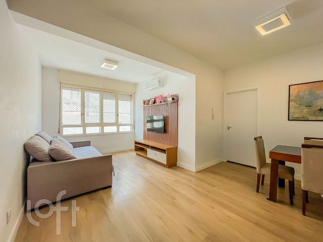 Apartamento com 104m², 3 dormitórios, 1 suíte, 1 vaga, Bom Fim em Porto Alegre