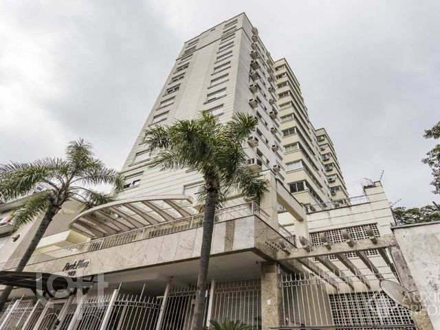 Apartamento com 87m², 2 dormitórios, 2 suítes, 2 vagas, Rio Branco em Porto Alegre