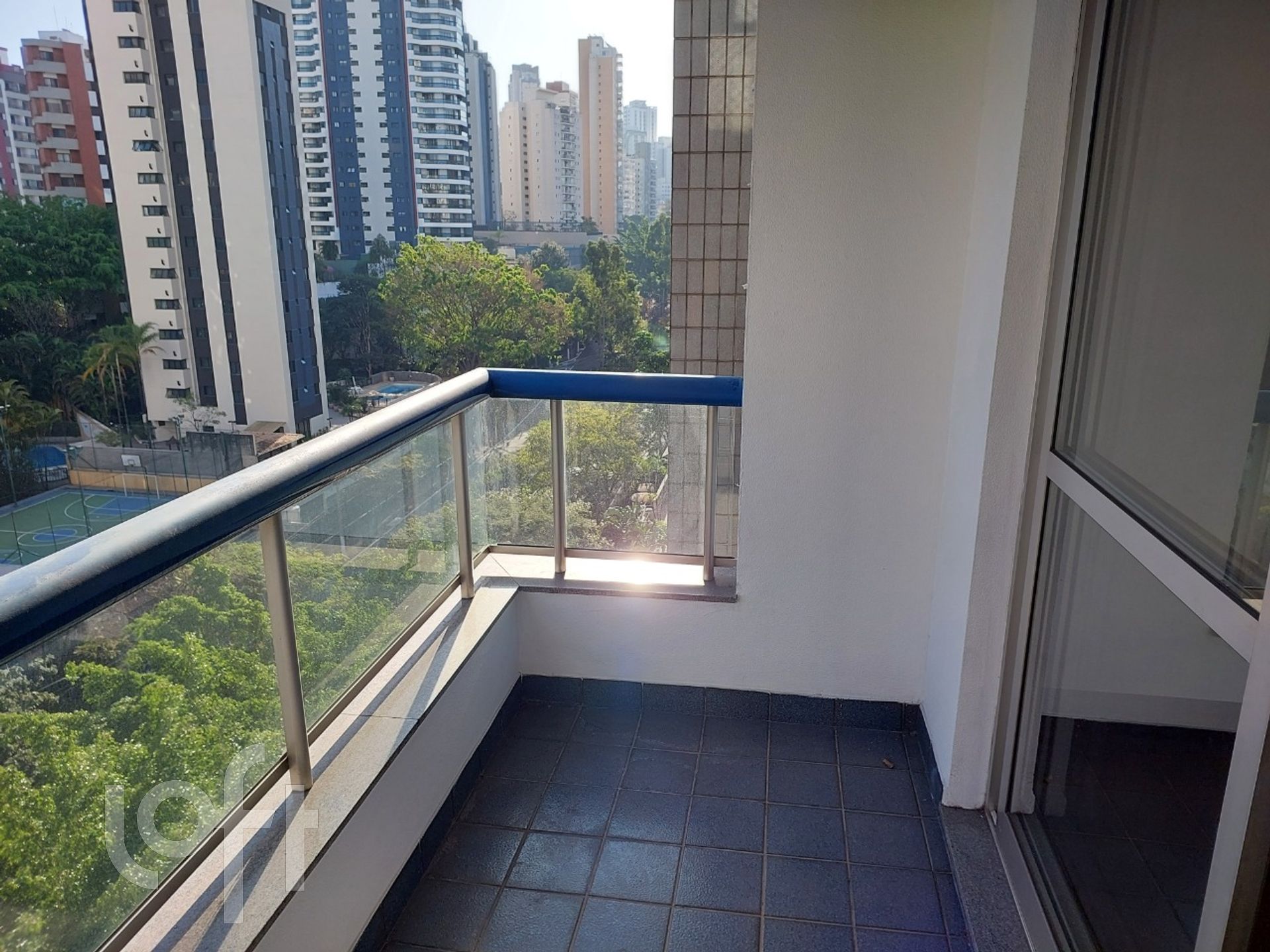 Apartamento à venda com 3 quartos, 104m² - Foto 1