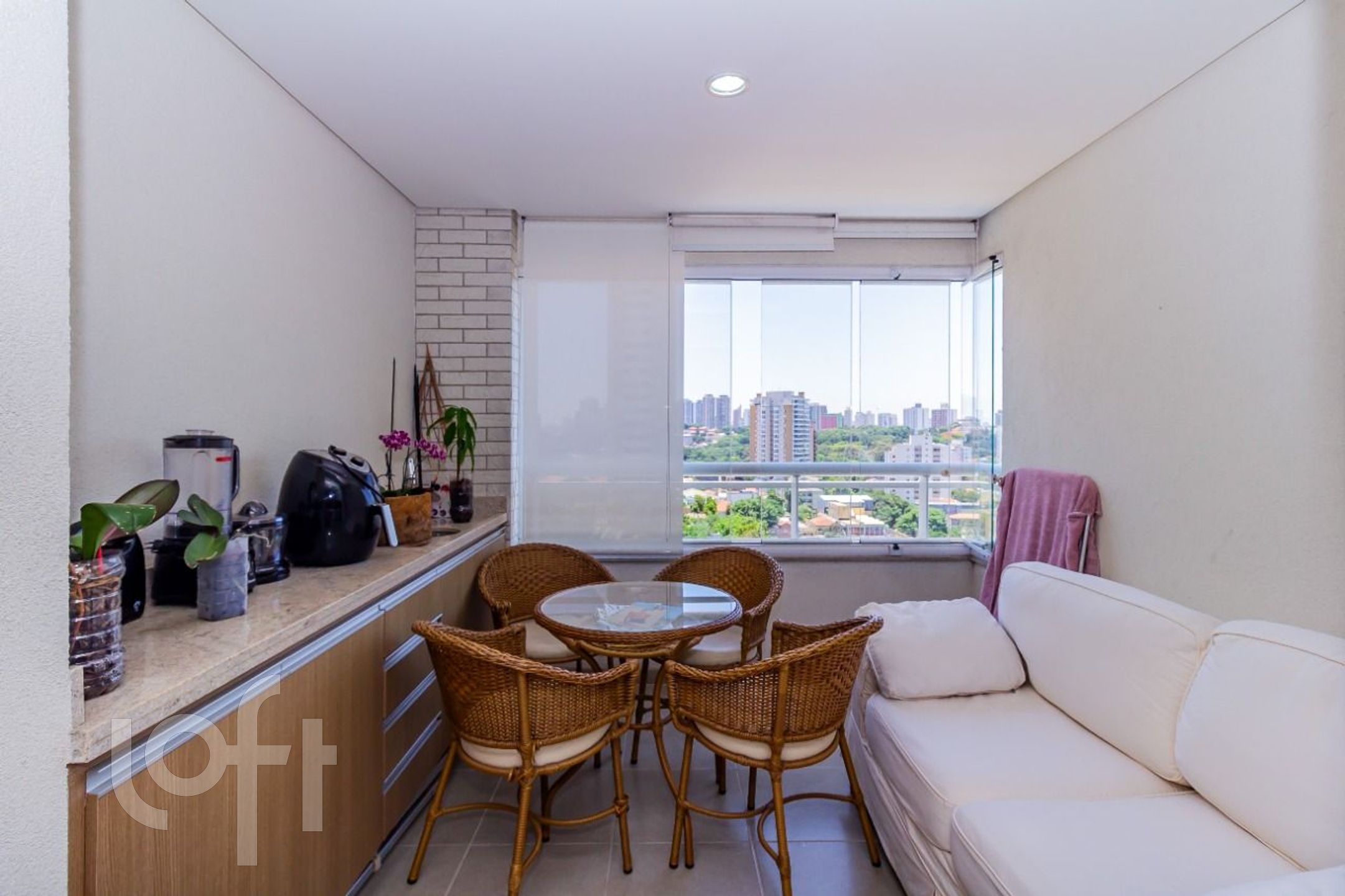 Apartamento à venda com 2 quartos, 67m² - Foto 8