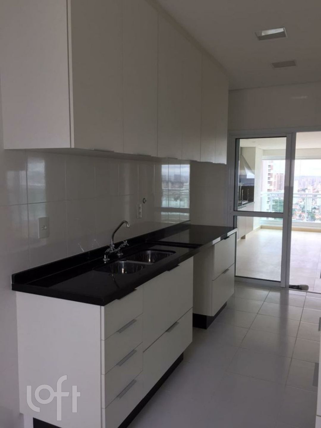 Apartamento à venda com 3 quartos, 181m² - Foto 9