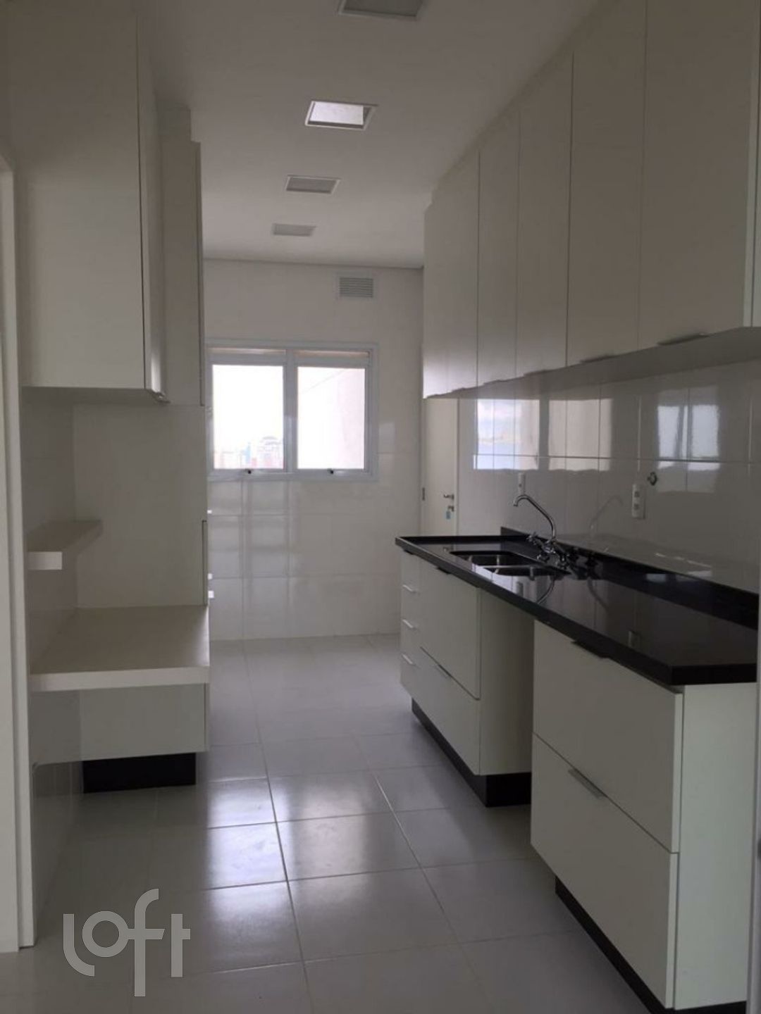 Apartamento à venda com 3 quartos, 181m² - Foto 8