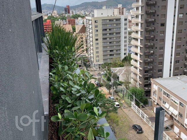 Apartamento com 117m², 3 dormitórios, 3 suítes, 2 vagas, Petrópolis em Porto Alegre