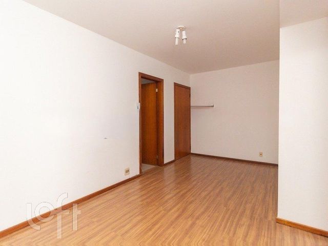 Apartamento com 54m², 2 dormitórios, 1 suíte, 1 vaga, Cidade Baixa em Porto Alegre