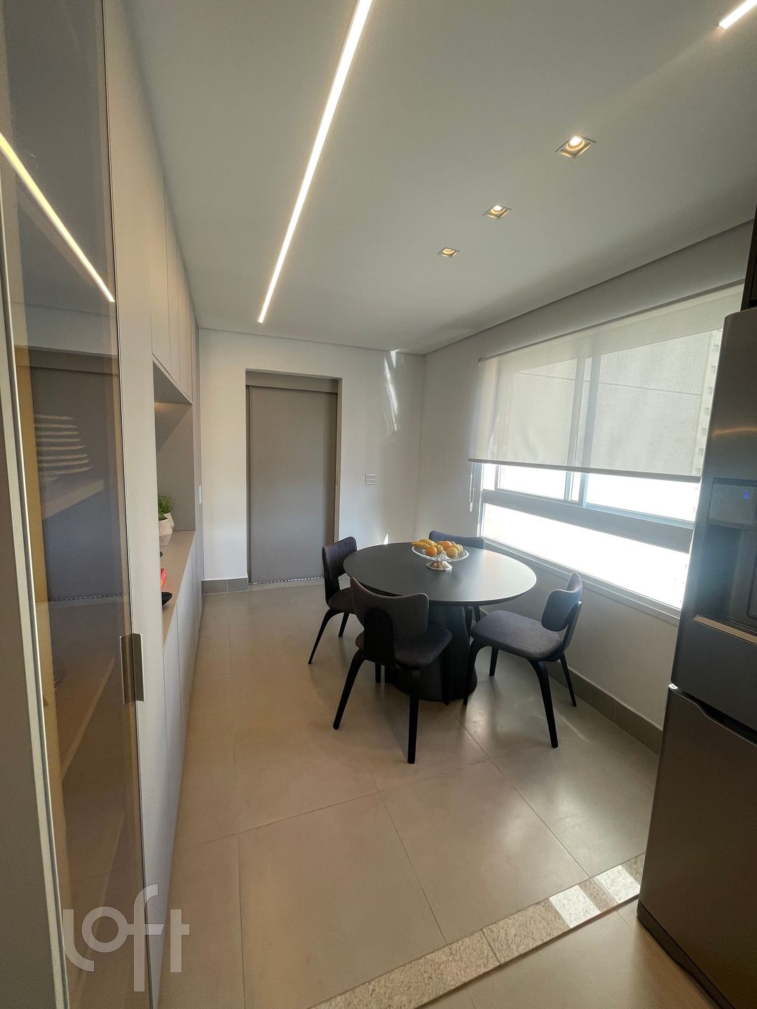 Apartamento à venda com 3 quartos, 208m² - Foto 11