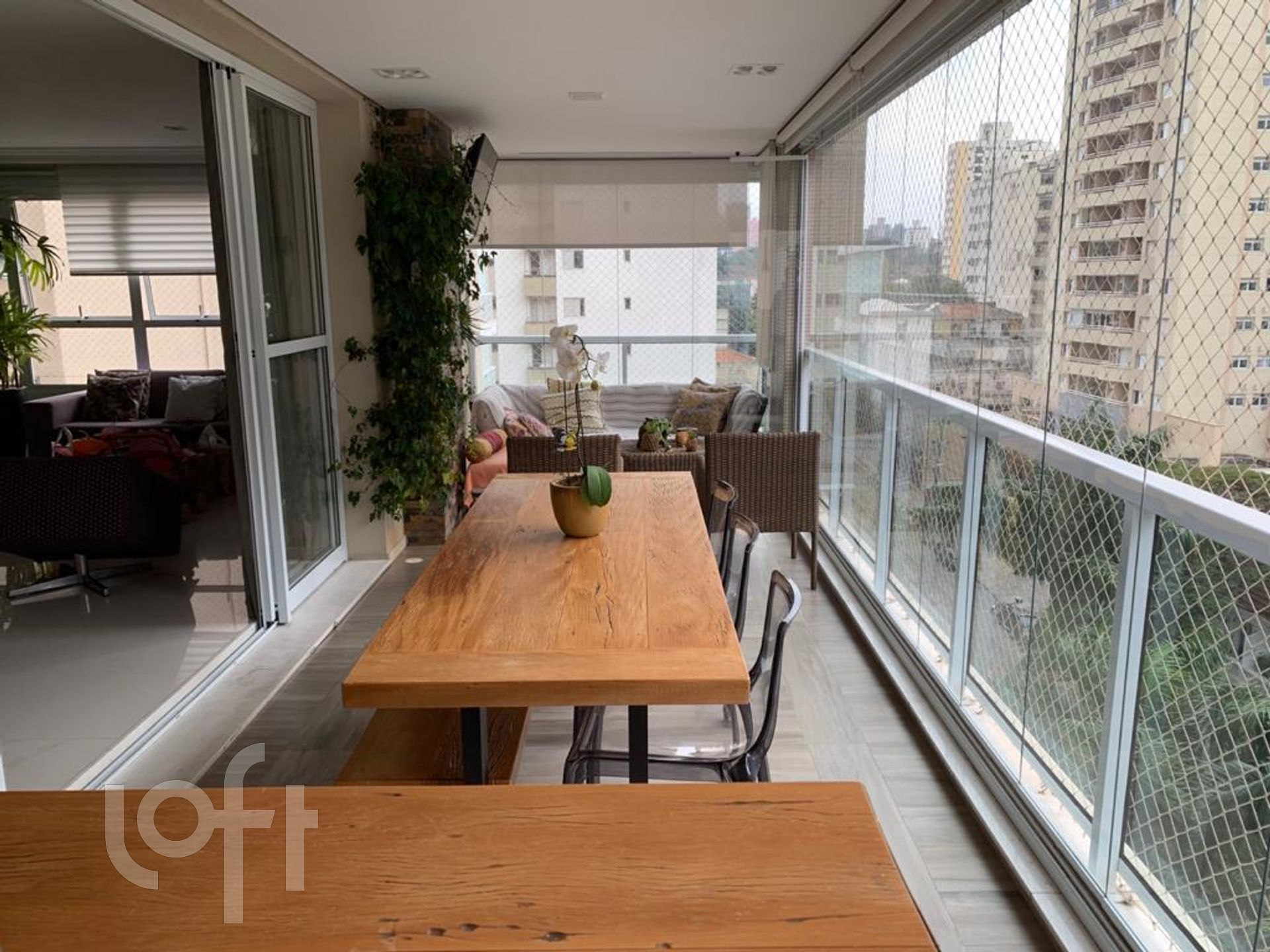 Apartamento à venda com 4 quartos, 224m² - Foto 2