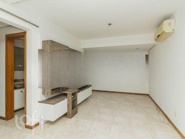 Apartamento com 75m², 2 dormitórios, 1 suíte, 2 vagas, Boa Vista em Porto Alegre