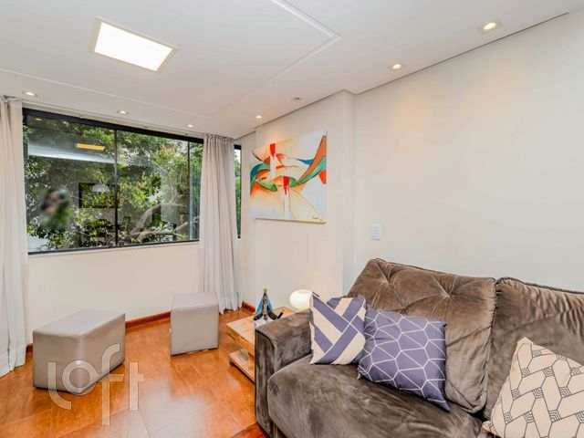 Apartamento com 87m², 3 dormitórios, 1 vaga, Auxiliadora em Porto Alegre