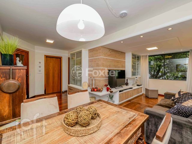 Apartamento com 87m², 3 dormitórios, 1 vaga, Auxiliadora em Porto Alegre