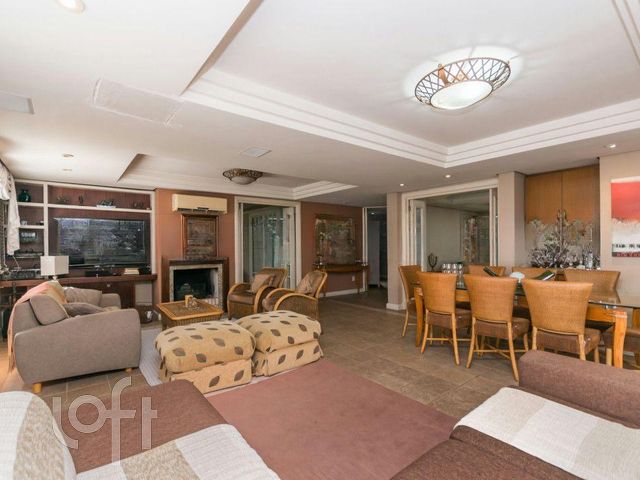 Casa com 670m², 4 dormitórios, 4 suítes, 4 vagas, Chácara das Pedras em Porto Alegre