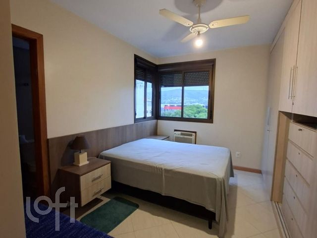 Apartamento com 69m², 2 dormitórios, 1 suíte, 2 vagas, Jardim Botânico em Porto Alegre