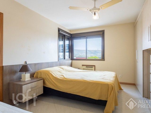 Apartamento com 69m², 2 dormitórios, 1 suíte, 2 vagas, Jardim Botânico em Porto Alegre