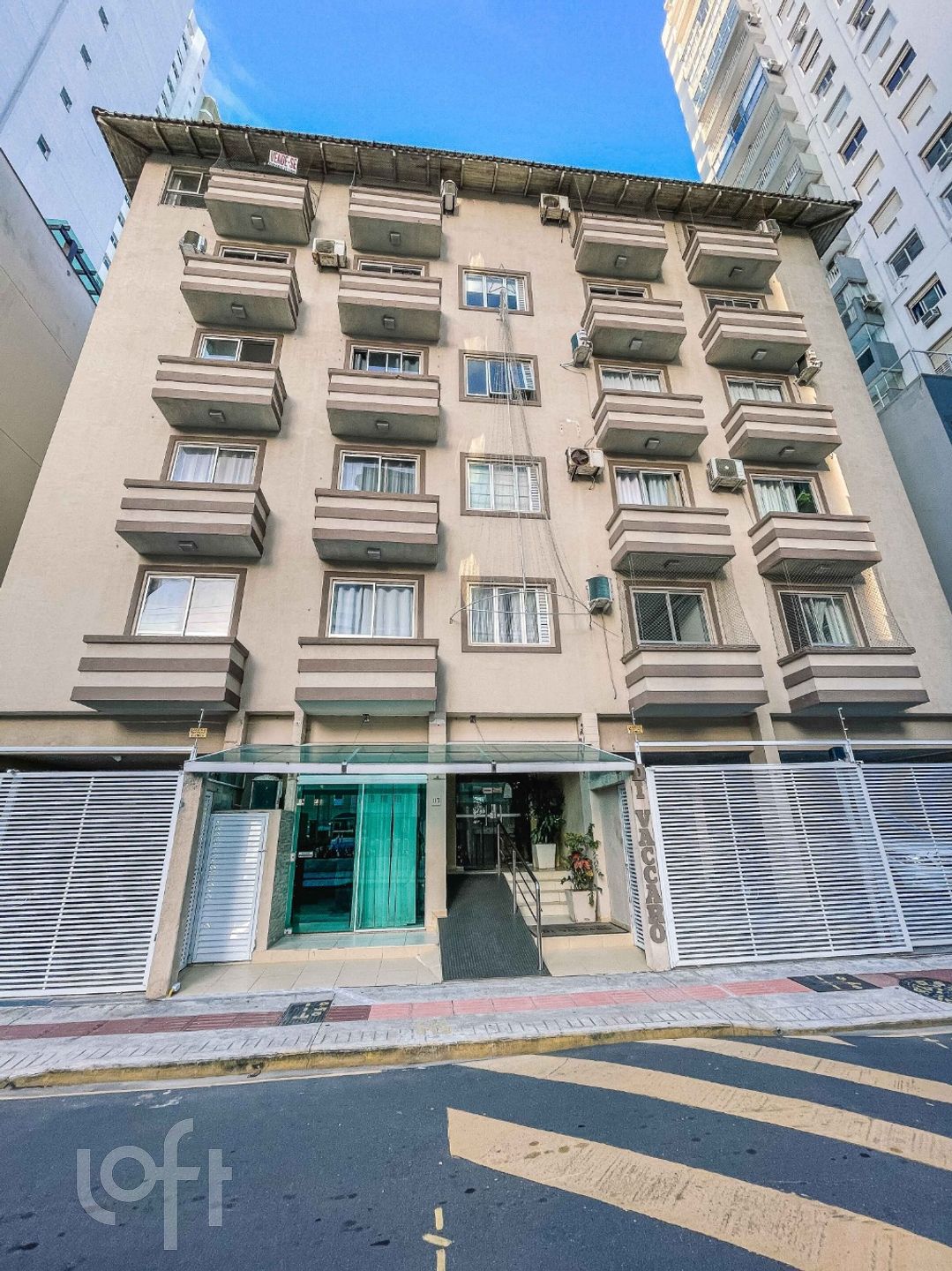 Apartamentos com 215m², 4 quartos, 2 suítes, 2 garagens, no bairro Barra Sul em Balneário Camboriú