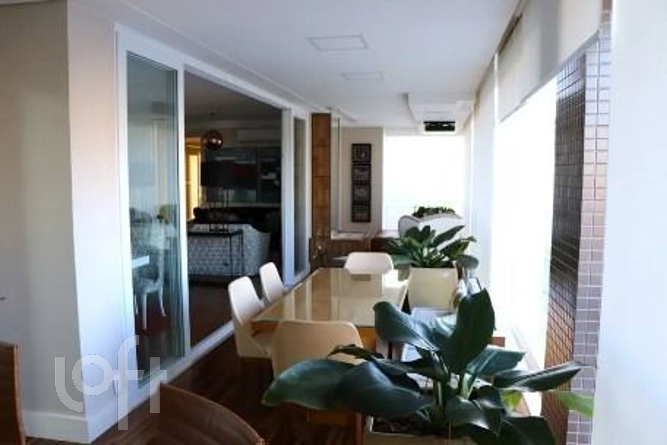 Apartamento à venda com 3 quartos, 171m² - Foto 3