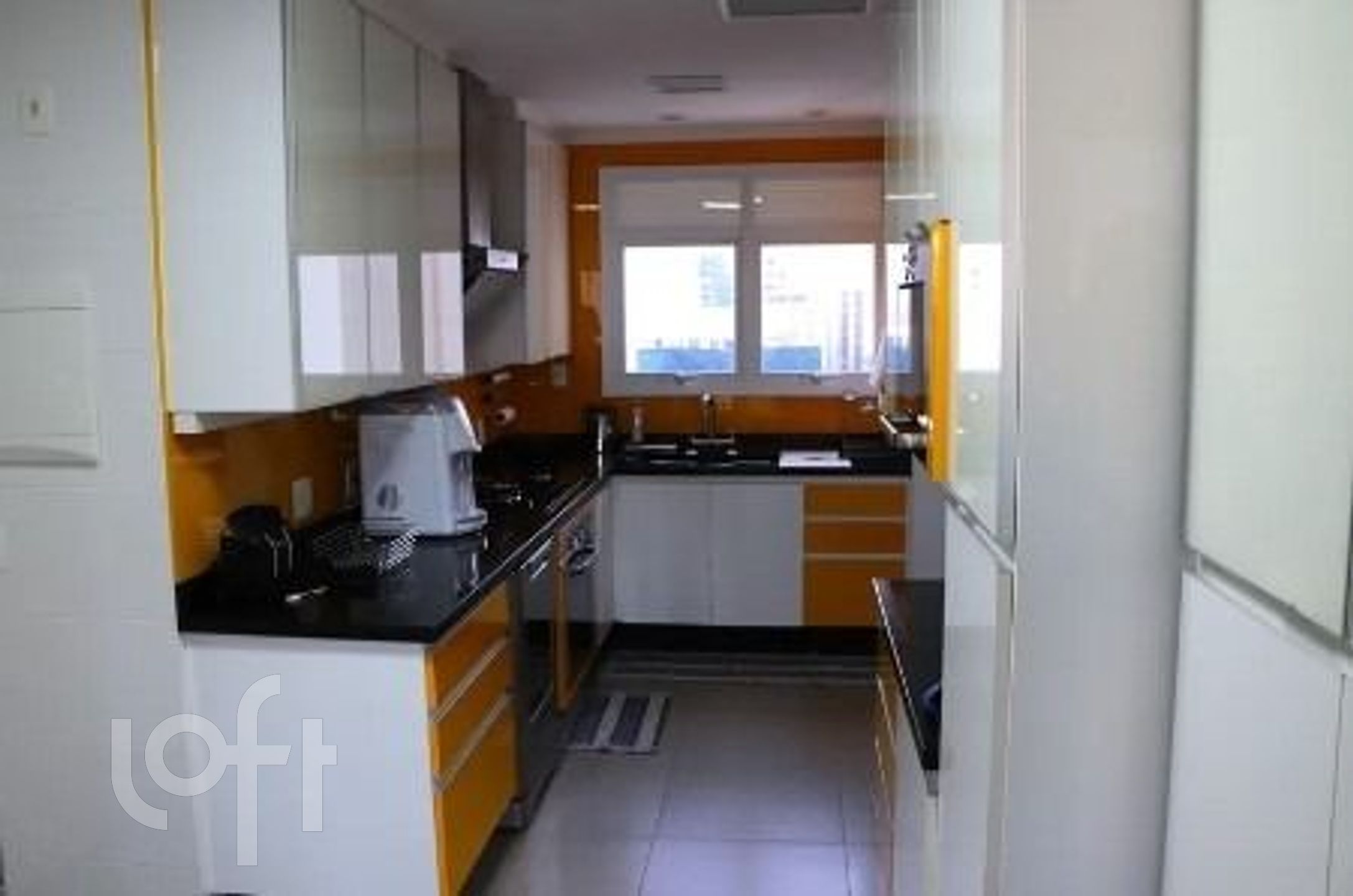 Apartamento à venda com 3 quartos, 171m² - Foto 9