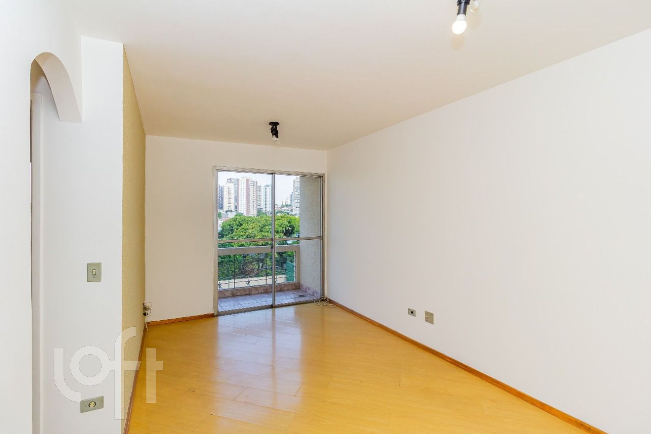 Apartamento à venda com 2 quartos, 54m² - Foto 2