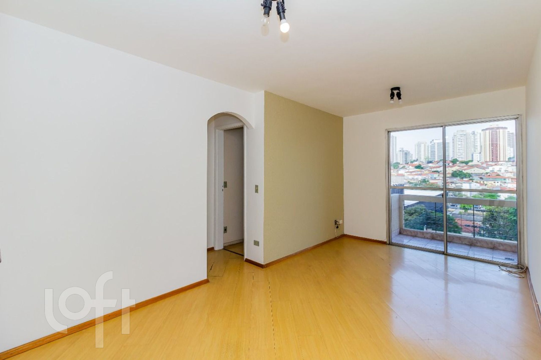 Apartamento à venda com 2 quartos, 54m² - Foto 1