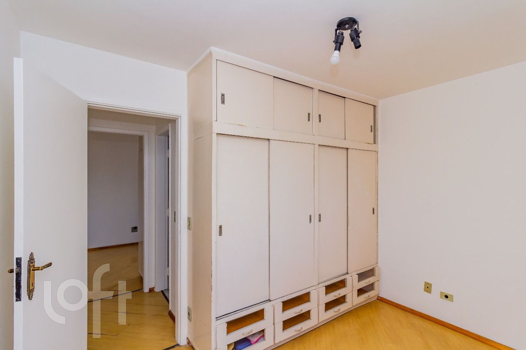 Apartamento à venda com 2 quartos, 54m² - Foto 17